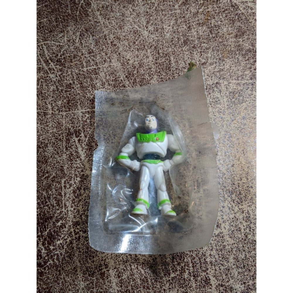 𝅺3" Buzz Lightyear Figure